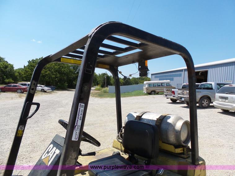 image for item BR9123 Caterpillar T50E forklift