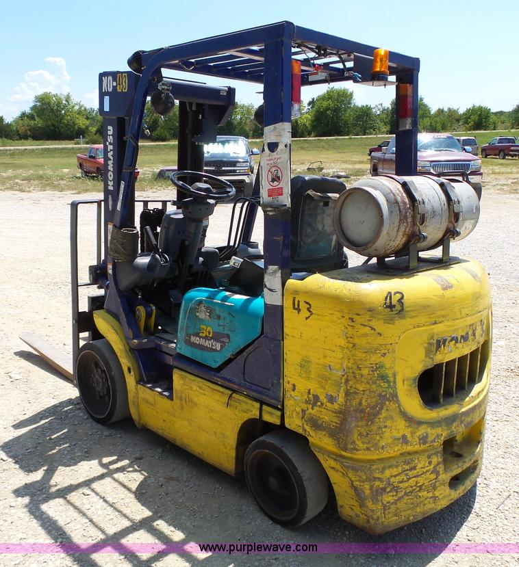 image for item BR9124 Komatsu 30 forklift