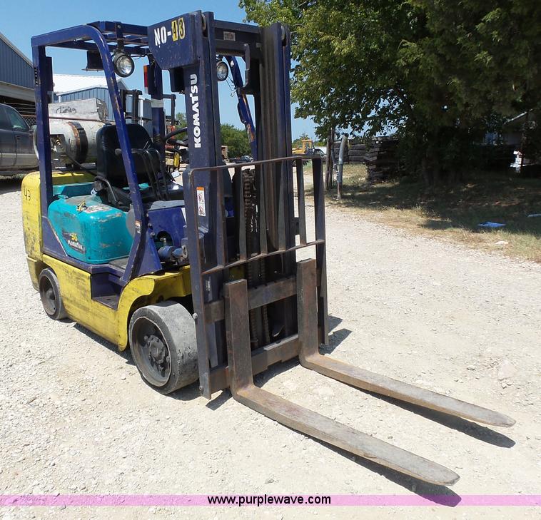 image for item BR9124 Komatsu 30 forklift