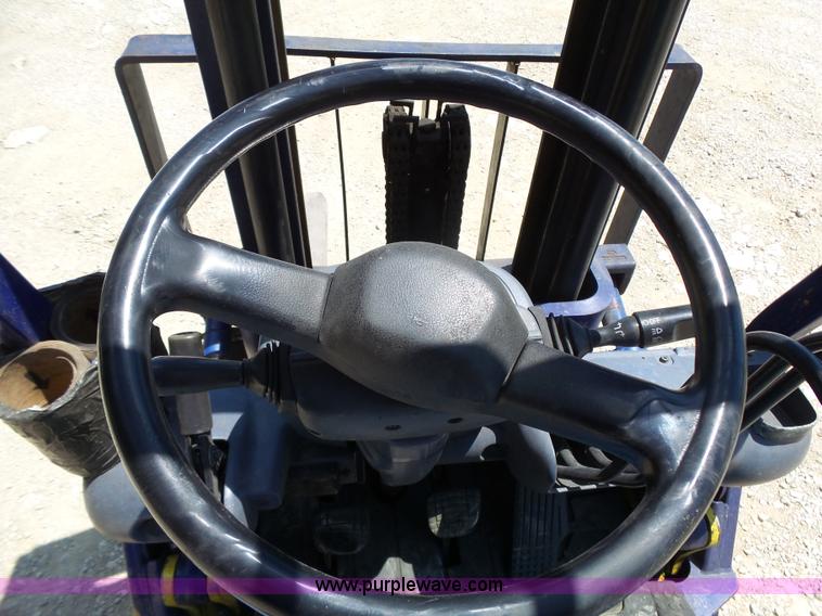 image for item BR9124 Komatsu 30 forklift