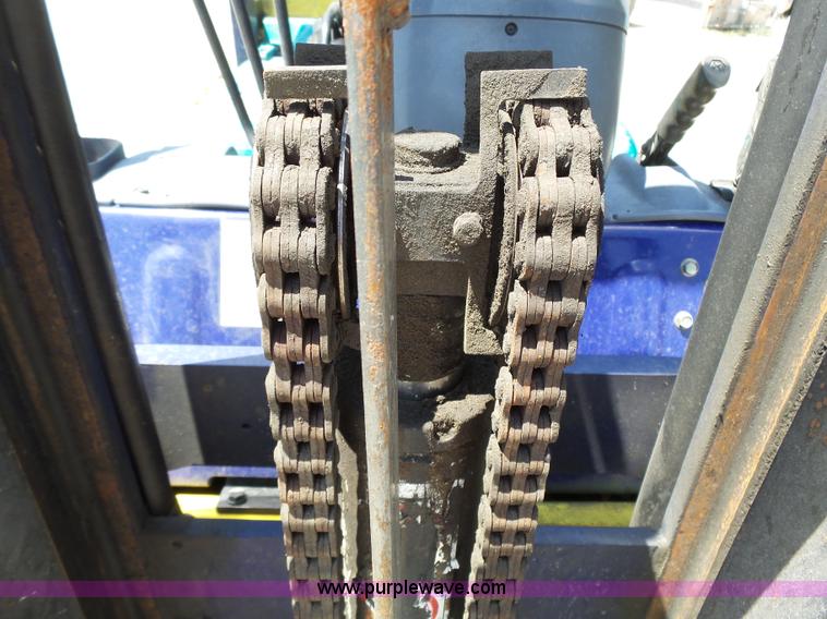 image for item BR9124 Komatsu 30 forklift