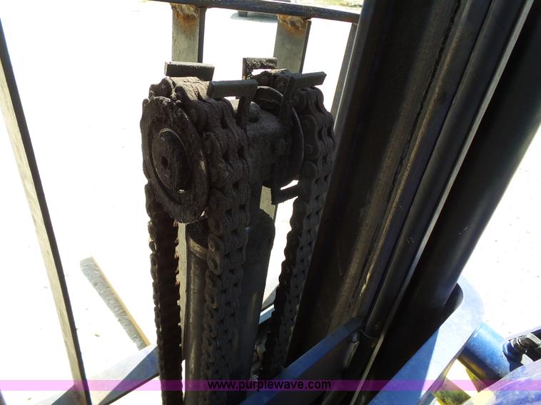 image for item BR9124 Komatsu 30 forklift