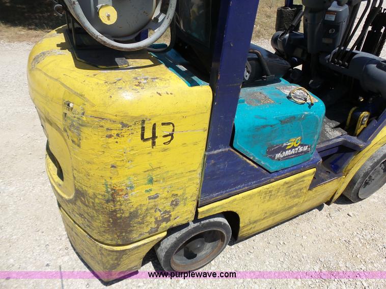 image for item BR9124 Komatsu 30 forklift