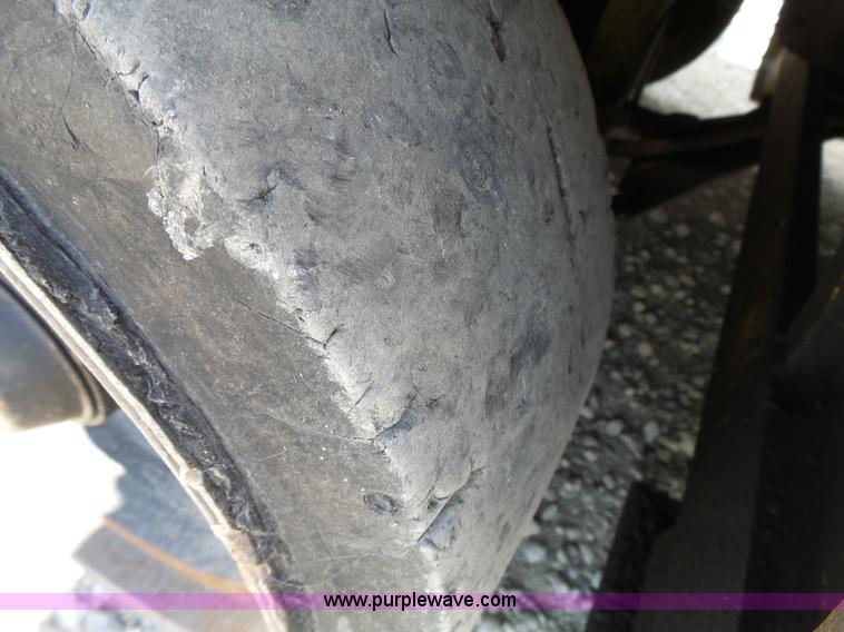 image for item BR9124 Komatsu 30 forklift