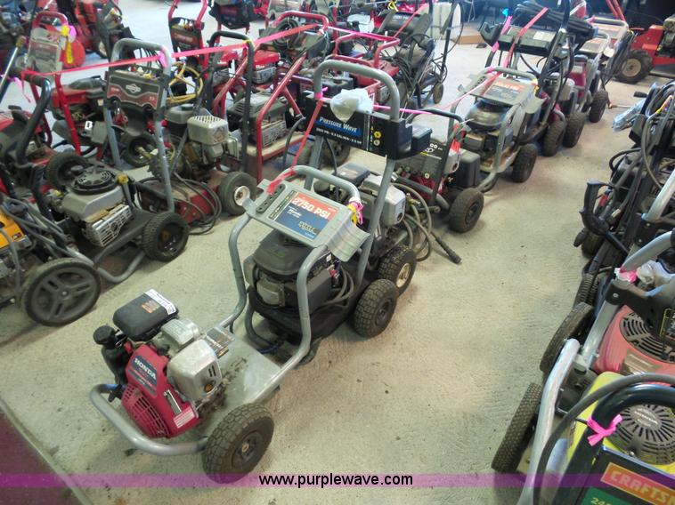 image for item BS9782 (8) pressure washers