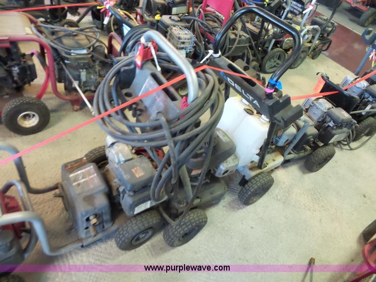 image for item BS9782 (8) pressure washers