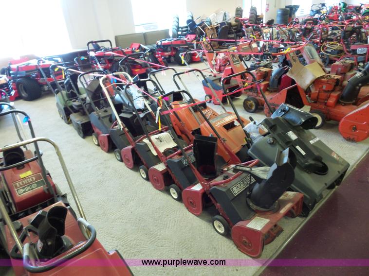 image for item BS9786 (14) snow blowers