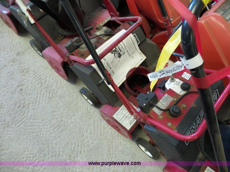 image for item BS9786 (14) snow blowers