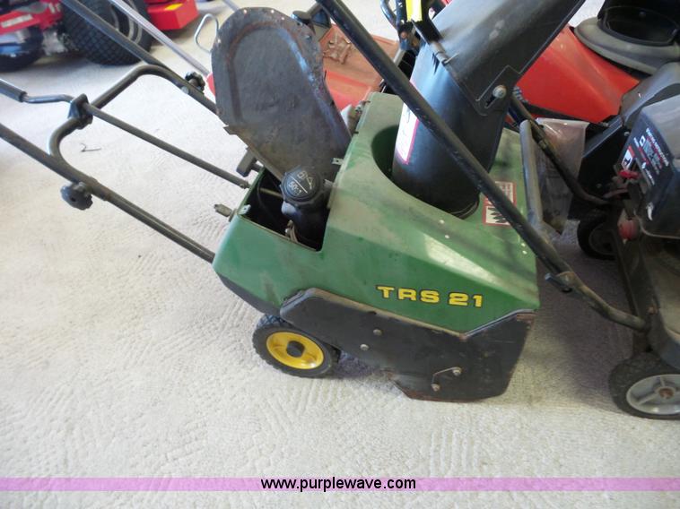 image for item BS9786 (14) snow blowers