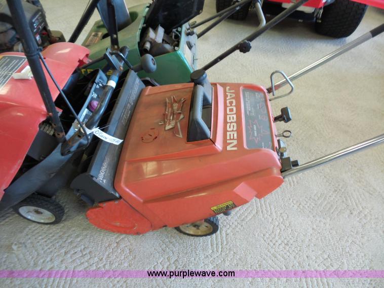 image for item BS9786 (14) snow blowers