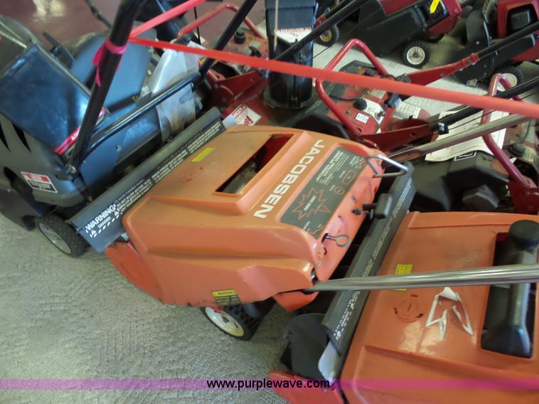 image for item BS9786 (14) snow blowers