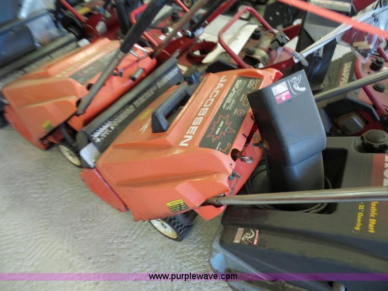 image for item BS9786 (14) snow blowers