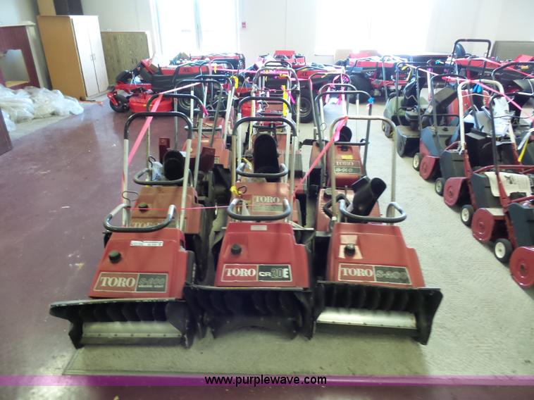 image for item BS9787 (18) snow blowers