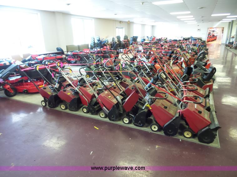 image for item BS9787 (18) snow blowers