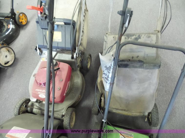 image for item BS9790 (10) push mowers