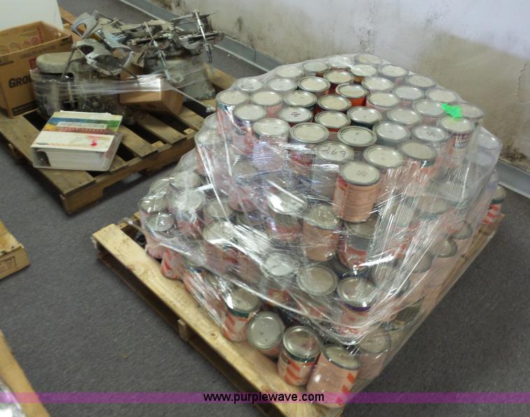 image for item BS9794 Paint mixer and paint