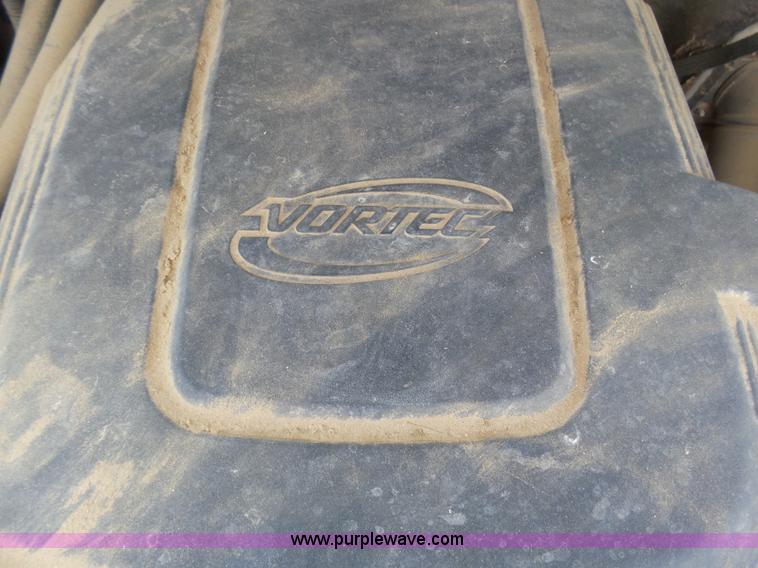 image for item BY9555 2007 Chevrolet Silverado 2500HD flatbed pickup truck