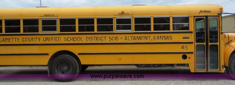 image for item BZ9656 1998 International 3800 school bus