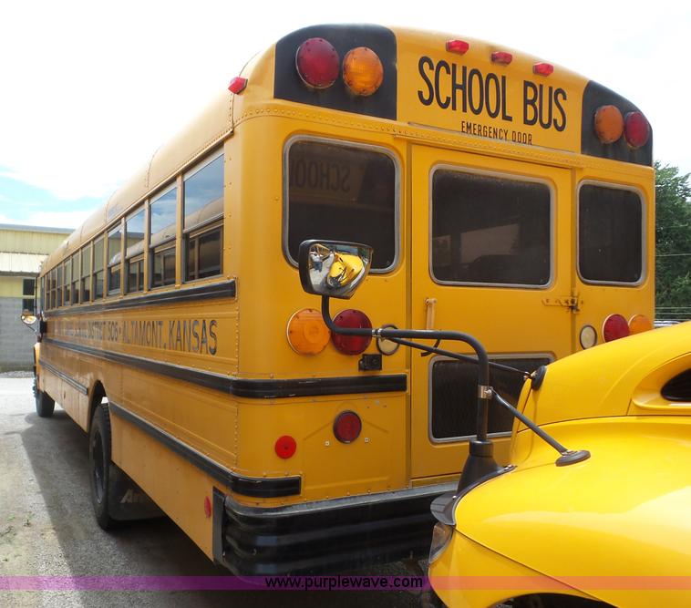 image for item BZ9656 1998 International 3800 school bus