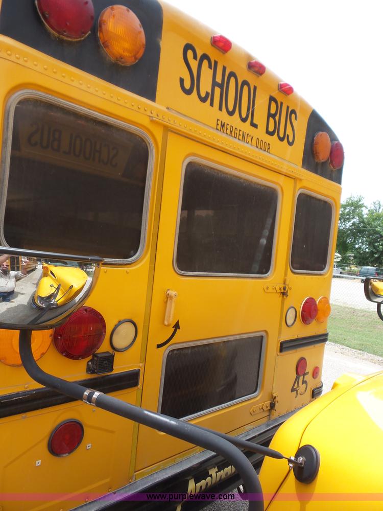 image for item BZ9656 1998 International 3800 school bus