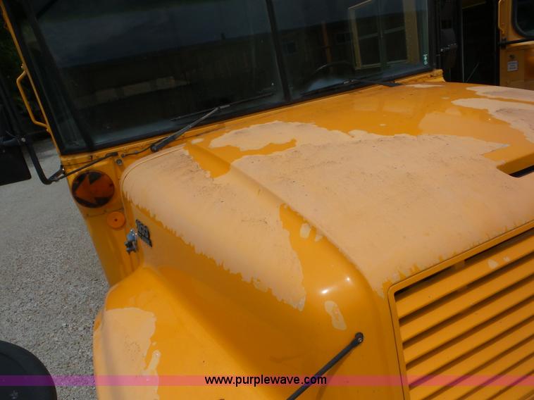 image for item BZ9656 1998 International 3800 school bus