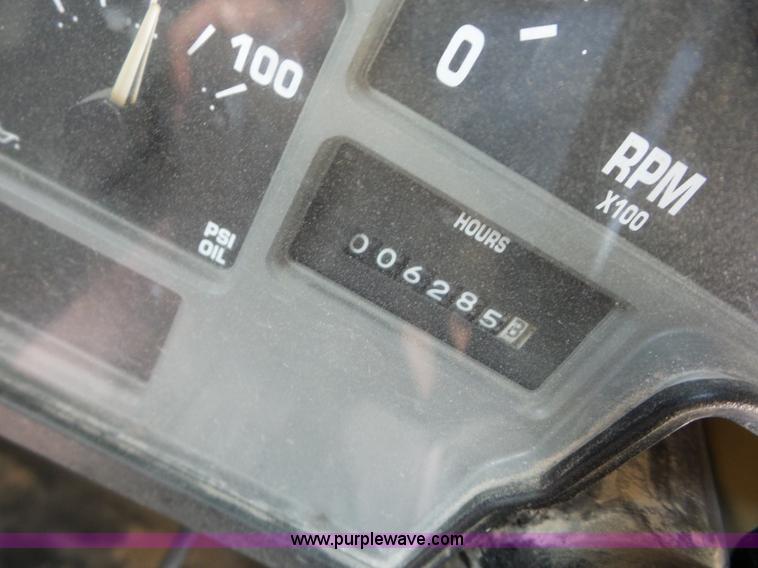 image for item BZ9656 1998 International 3800 school bus