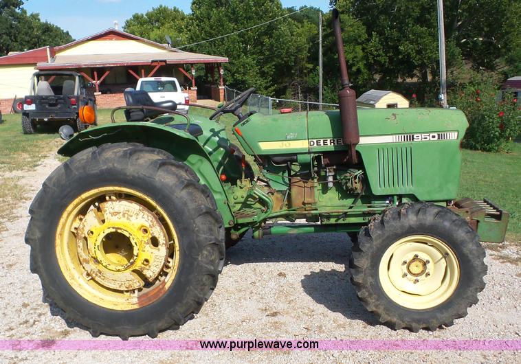image for item BZ9659 John Deere 950 MFWD tractor
