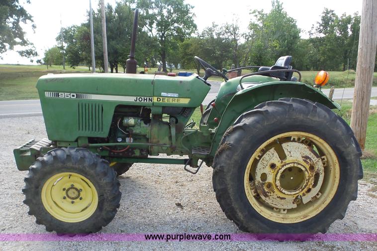 image for item BZ9659 John Deere 950 MFWD tractor