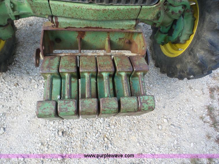 image for item BZ9659 John Deere 950 MFWD tractor