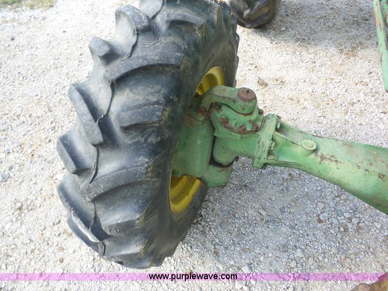 image for item BZ9659 John Deere 950 MFWD tractor