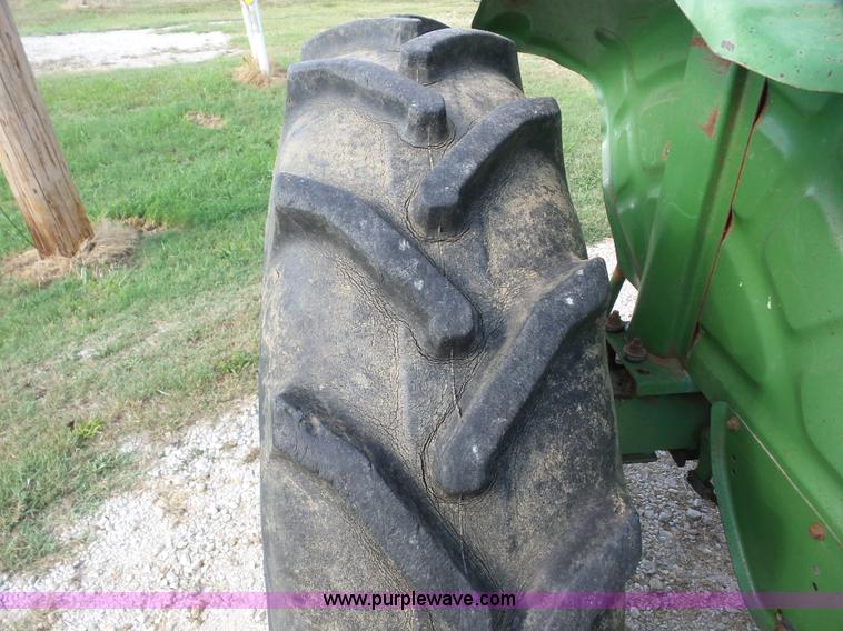 image for item BZ9659 John Deere 950 MFWD tractor