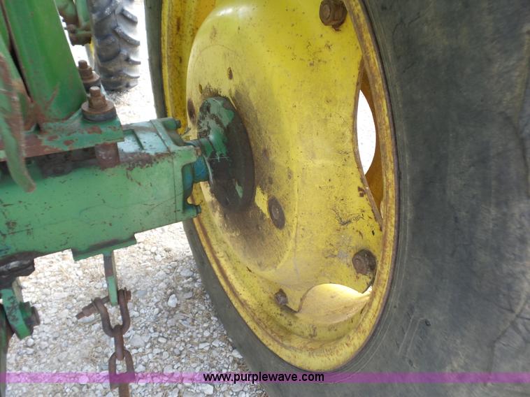 image for item BZ9659 John Deere 950 MFWD tractor