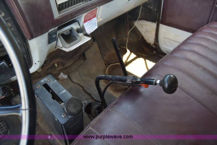 image for item CB9165 1989 Chevrolet 70 dump truck