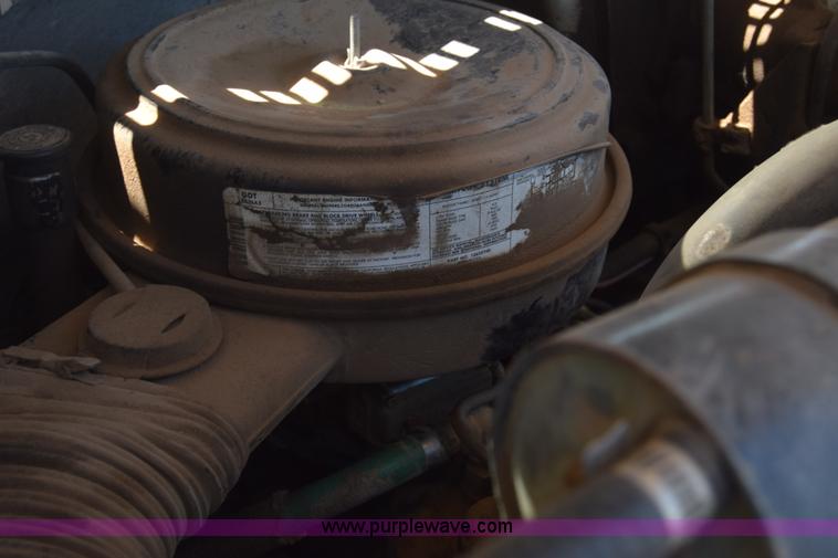 image for item CB9165 1989 Chevrolet 70 dump truck