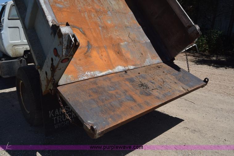 image for item CB9165 1989 Chevrolet 70 dump truck