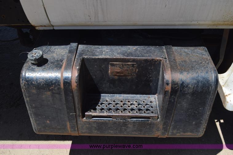 image for item CB9165 1989 Chevrolet 70 dump truck