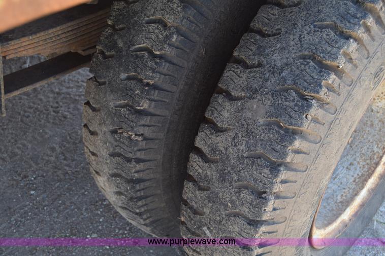 image for item CB9165 1989 Chevrolet 70 dump truck