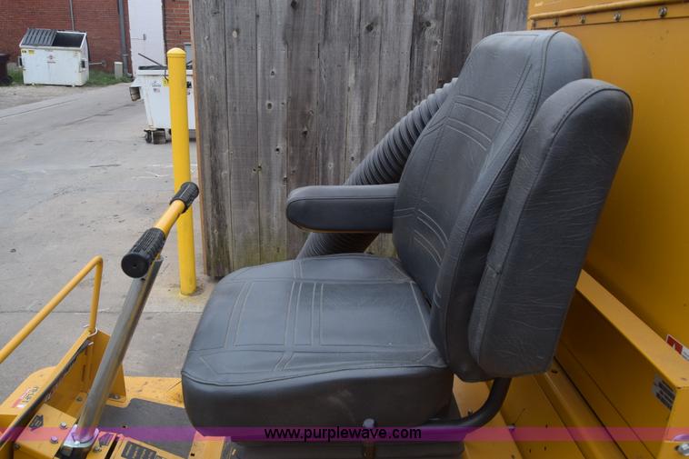 image for item CB9212 Hustler 4600 ZTR lawn mower