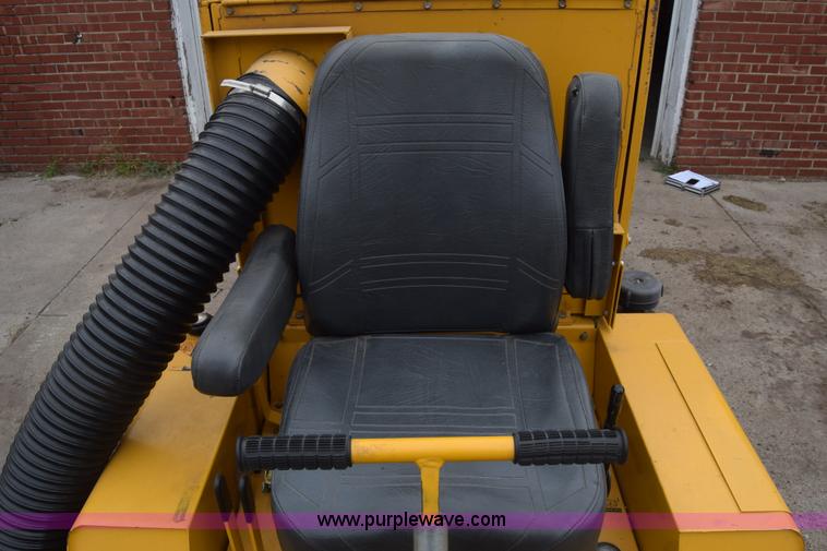 image for item CB9212 Hustler 4600 ZTR lawn mower