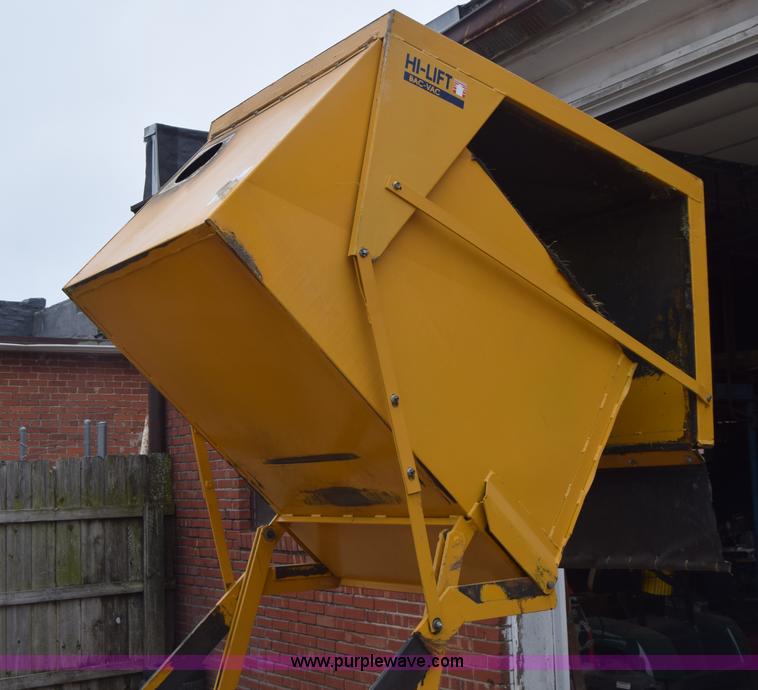 image for item CB9212 Hustler 4600 ZTR lawn mower