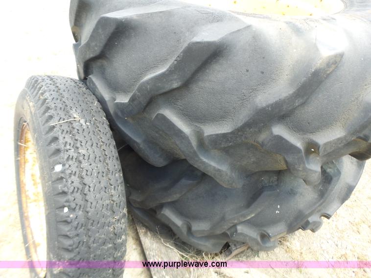 image for item CC9292 (3) tires