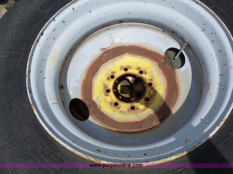 image for item CC9293 (3) tires