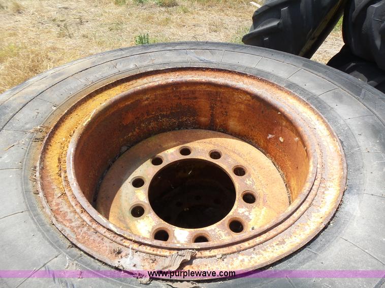 image for item CC9293 (3) tires