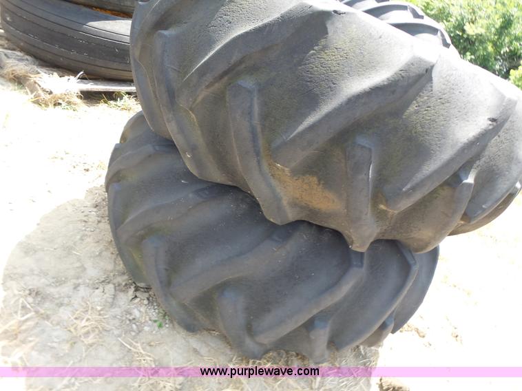 image for item CC9294 (3) tires