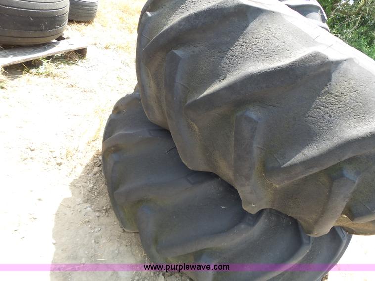 image for item CC9294 (3) tires