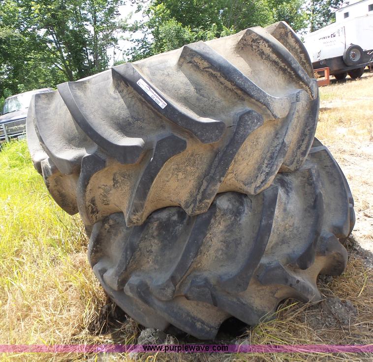 image for item CC9295 (2) Firestone 28L-26 tires