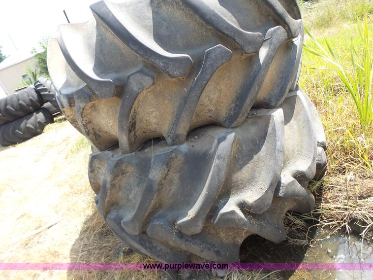 image for item CC9295 (2) Firestone 28L-26 tires