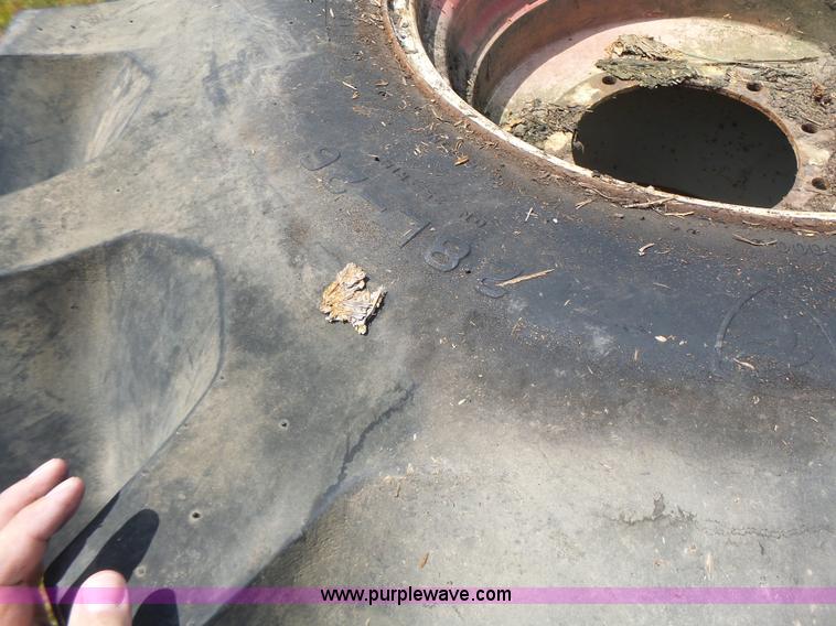 image for item CC9295 (2) Firestone 28L-26 tires