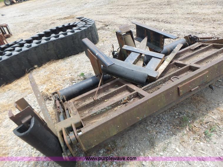 image for item CC9298 1993 Waltco 203 end gate lift