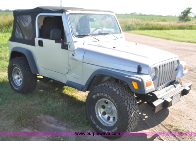 image for item G7427 2006 Jeep Wrangler Sport SUV